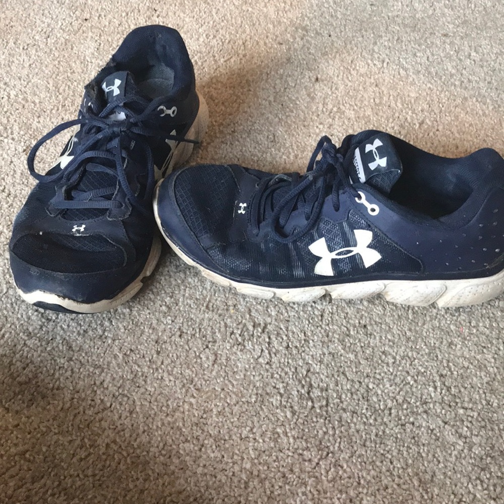 Navy Men’s Under Armour Sneakers